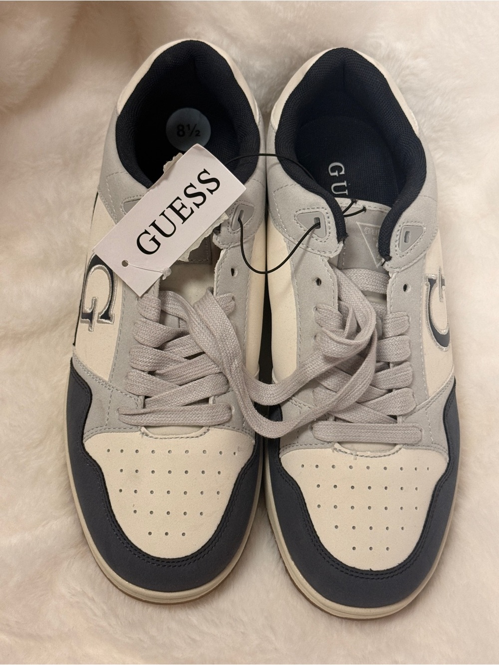 GUESS Two-Tone White and Navy Men’s Low-Top Sneakers